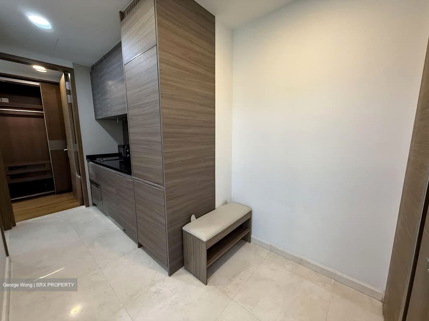 8 Saint Thomas (D9), Condominium #583955181